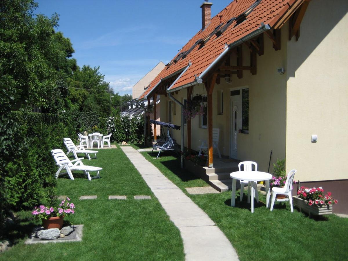 Balatonboglár Lala Apartmanok מראה חיצוני תמונה