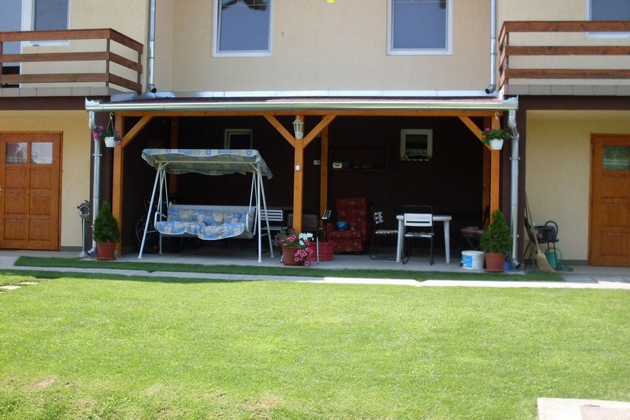 Balatonboglár Lala Apartmanok מראה חיצוני תמונה