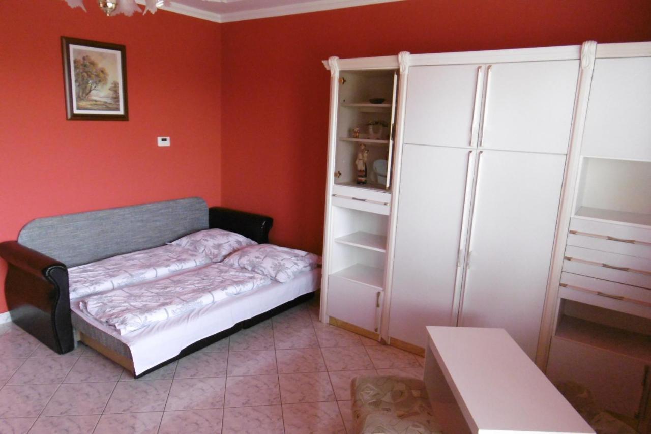 Balatonboglár Lala Apartmanok מראה חיצוני תמונה